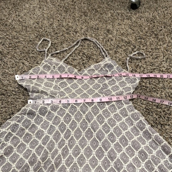 Urban Outfitters Kimchi Blue Mini Dress Size Small Gray Crochet Lace - Picture 7 of 9